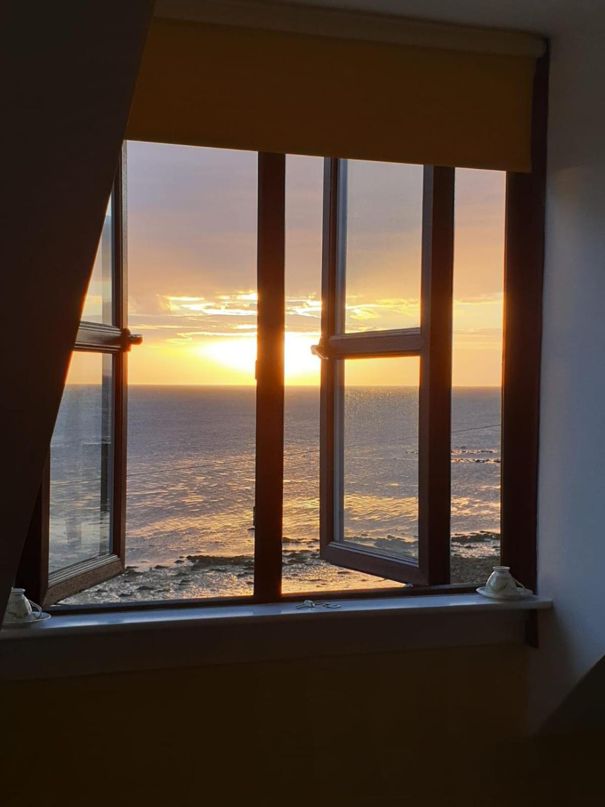 The Old Cornstore A Beautiful Suite Overlooking The Sea Drummore Zewnętrze zdjęcie